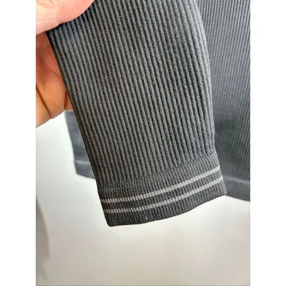 SKIMS Nike NWT Ribbed Seamless Cropped Full Zip Jacket in Obsidian Size XS - Picture 6 of 10